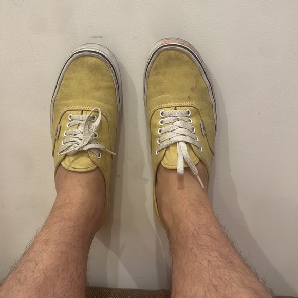 Size 11 men’s pastel yellow vans little dirty lots of life just need cleaned up - Picture 5 of 6